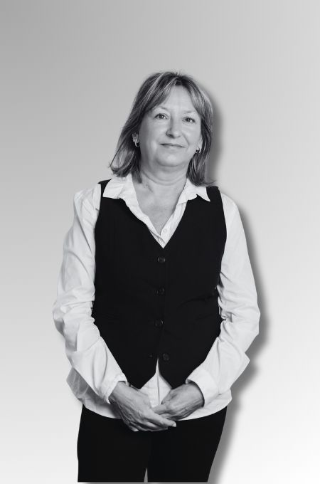 Manuela H